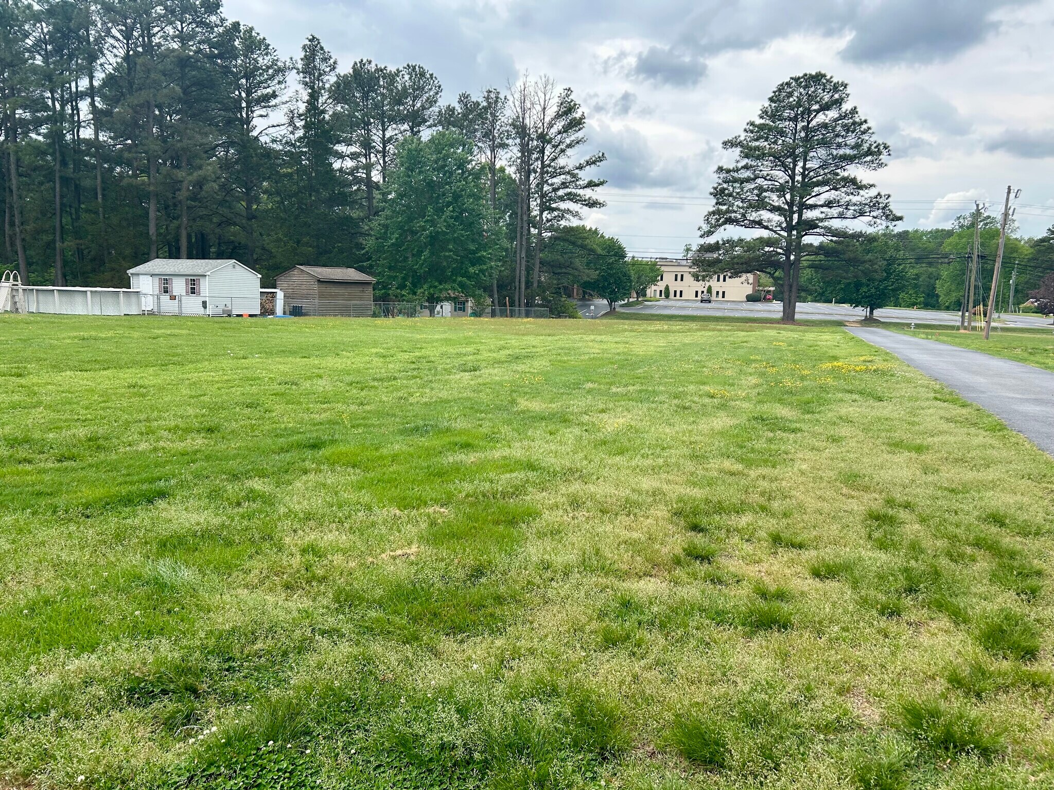 8054 Shady Grove Rd, Mechanicsville, VA à vendre Photo principale- Image 1 de 19