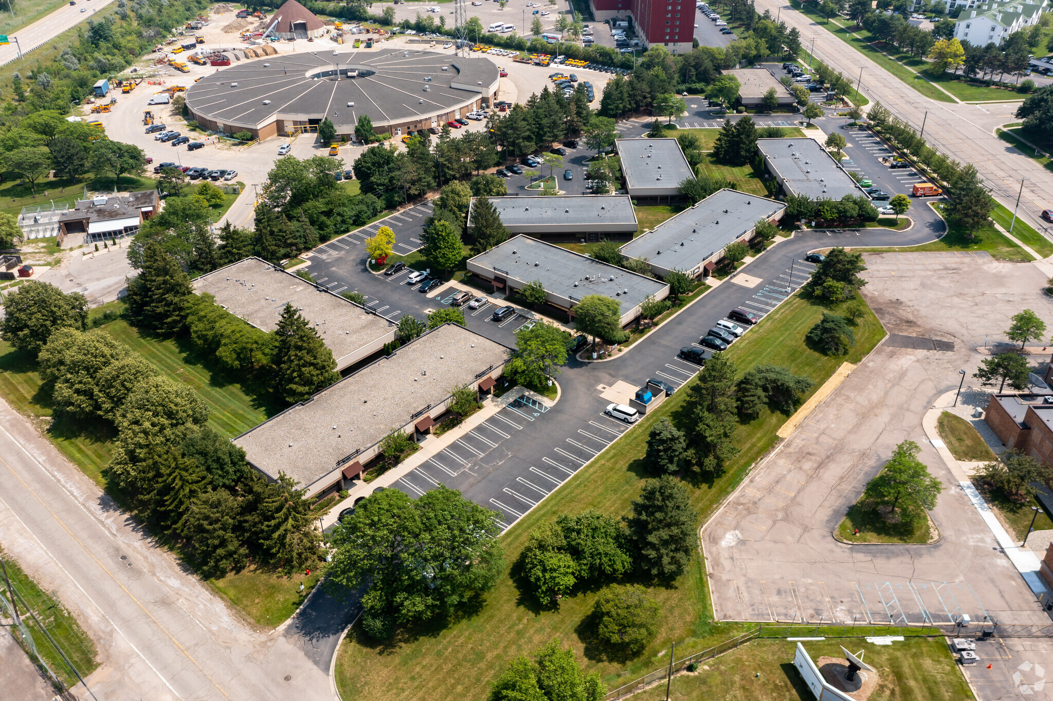 27680 Franklin Rd, Southfield, MI for sale Primary Photo- Image 1 of 8