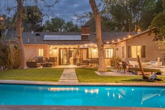 5932 Lubao Ave, Woodland Hills, CA à louer Photo intérieure- Image 1 de 19