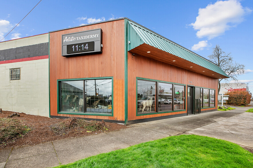 5700 SE Foster Rd, Portland, OR for sale - Building Photo - Image 2 of 23