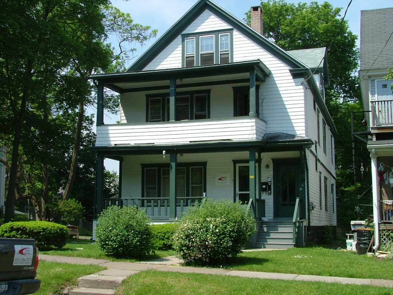 708 Westcott St, Syracuse, NY à vendre Photo principale- Image 1 de 2