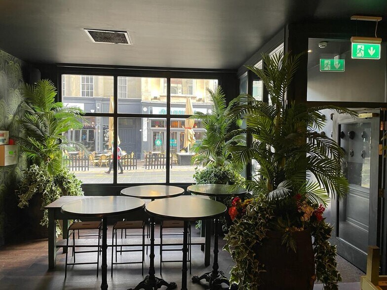 28 High St, Cardiff à louer - Photo du bâtiment - Image 3 de 5