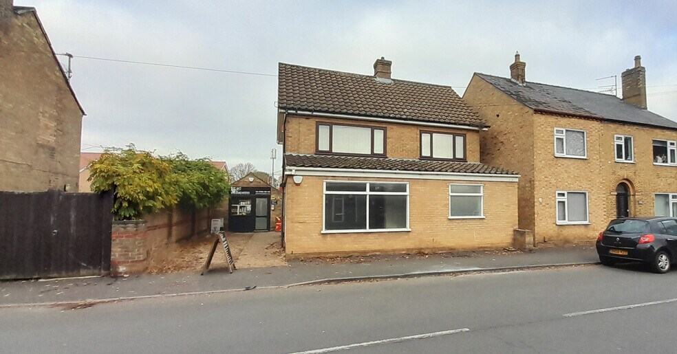 176-176a High St, Cottenham à vendre - Photo du bâtiment - Image 1 de 6