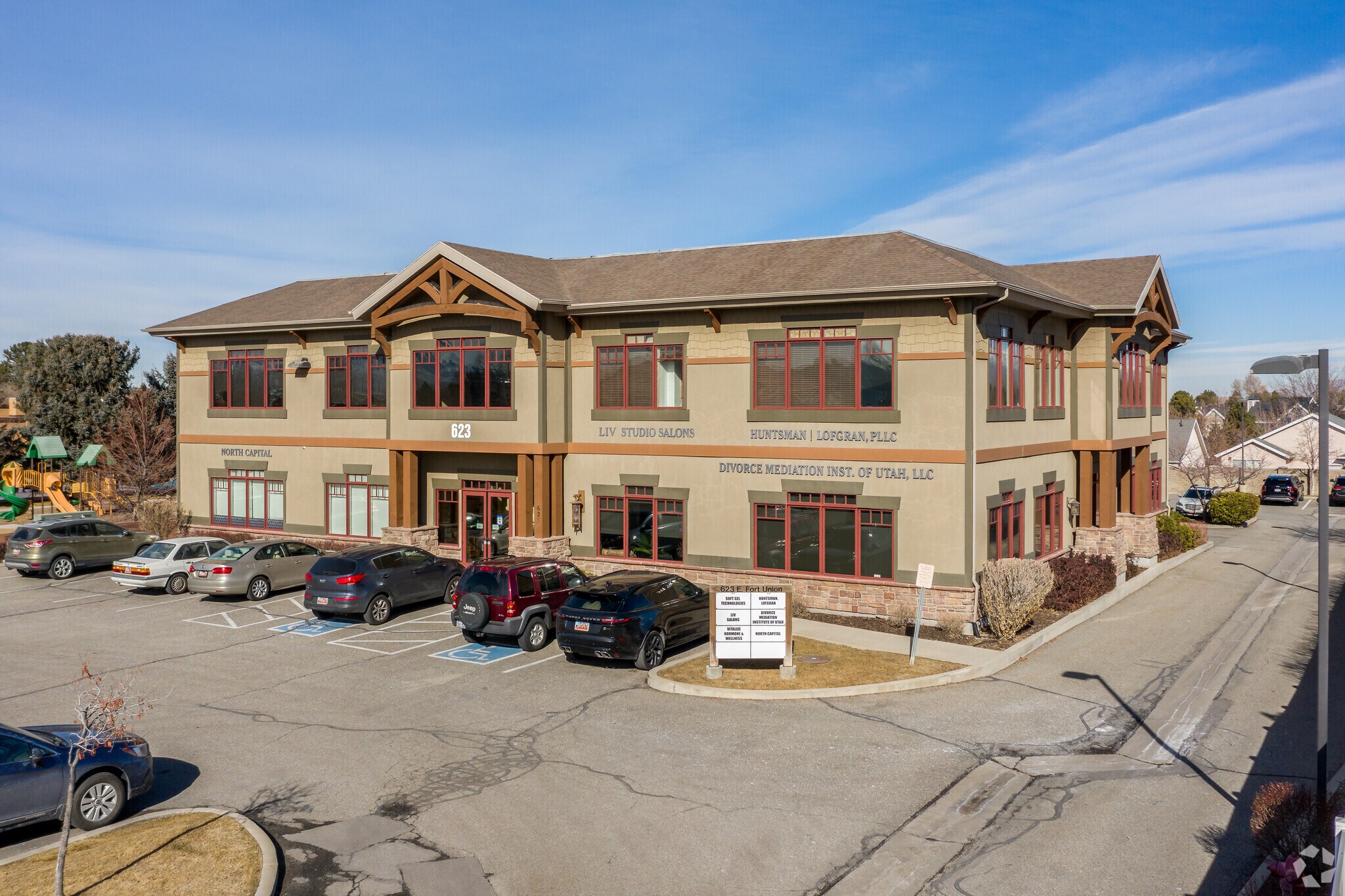 623 E Fort Union Blvd, Midvale, UT à vendre Photo principale- Image 1 de 32