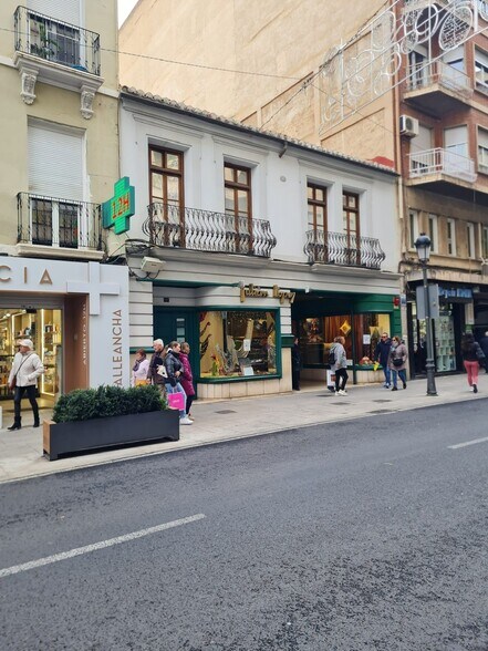 Calle Tesifonte Gallego, 15, Albacete, Albacete à louer - Photo du bâtiment - Image 1 de 1