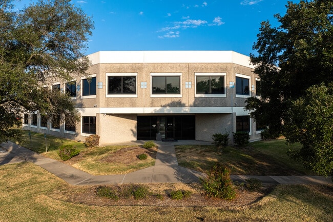 More details for 10600 Corporate Dr, Stafford, TX - Office, Industrial for Lease