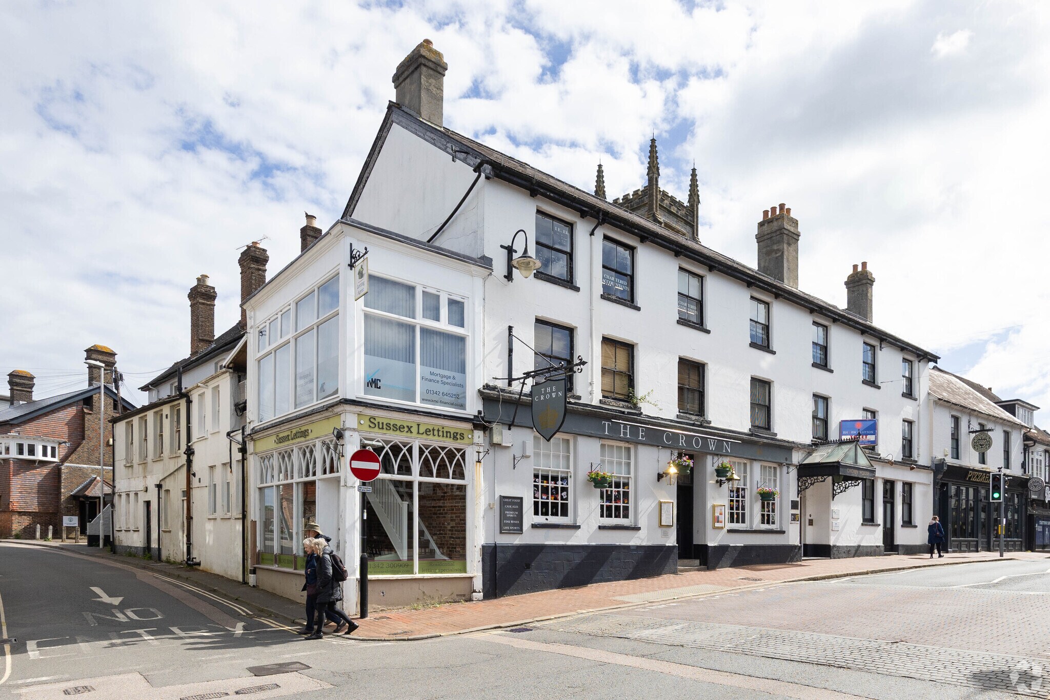High St, East Grinstead for lease Primary Photo- Image 1 of 4