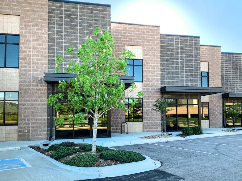 6035 Longbow Dr, Boulder, CO à louer - Photo du bâtiment - Image 2 de 6