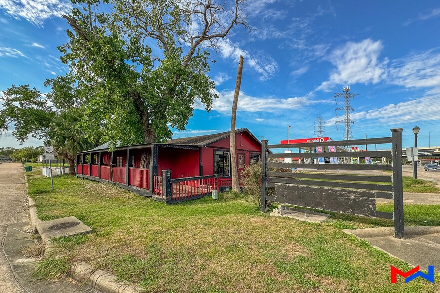 1918 NASA Pky, Seabrook, TX for sale - Building Photo - Image 3 of 12