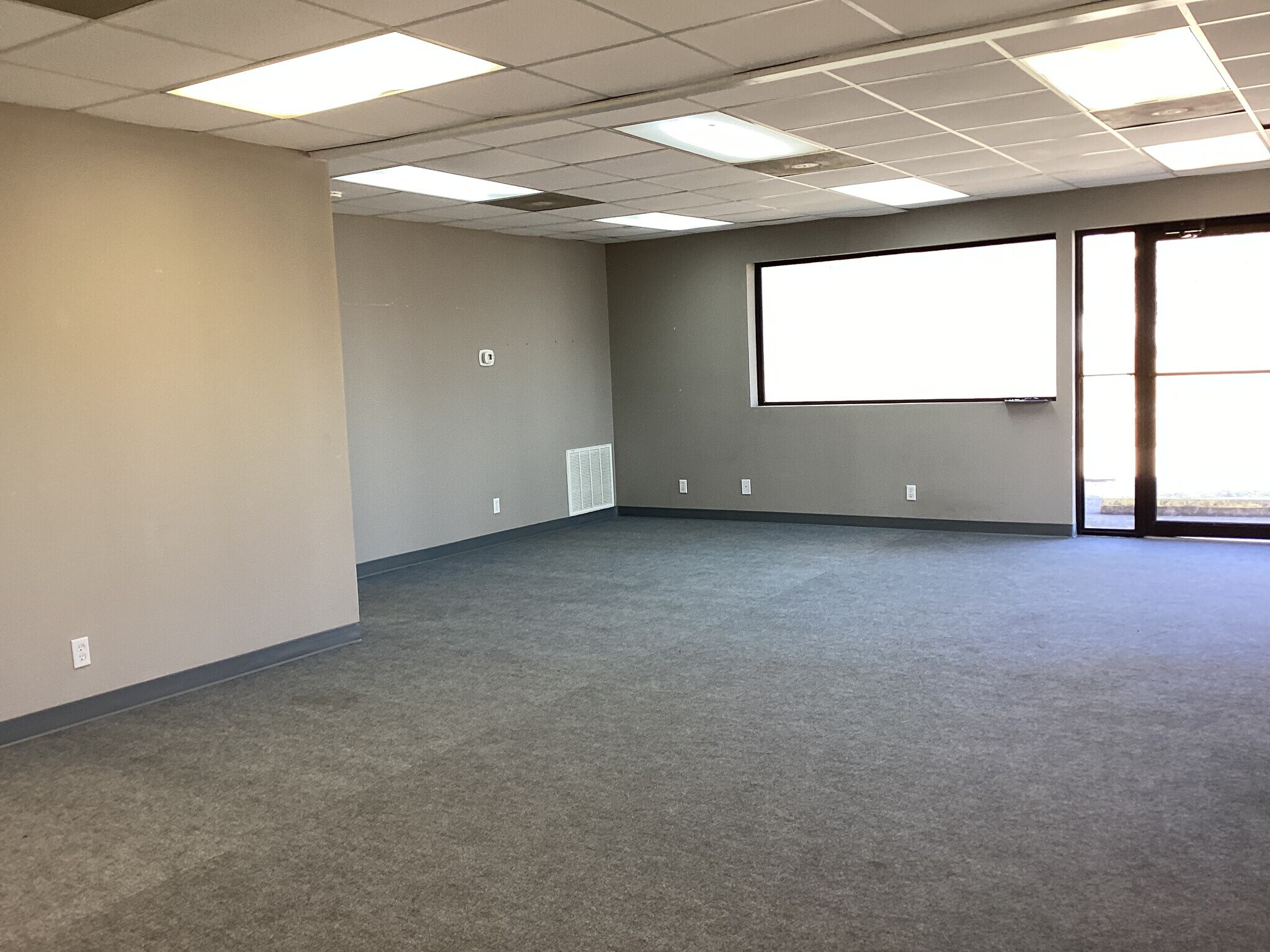 12558 Lake Charles Hwy, Leesville, LA for lease Interior Photo- Image 1 of 9