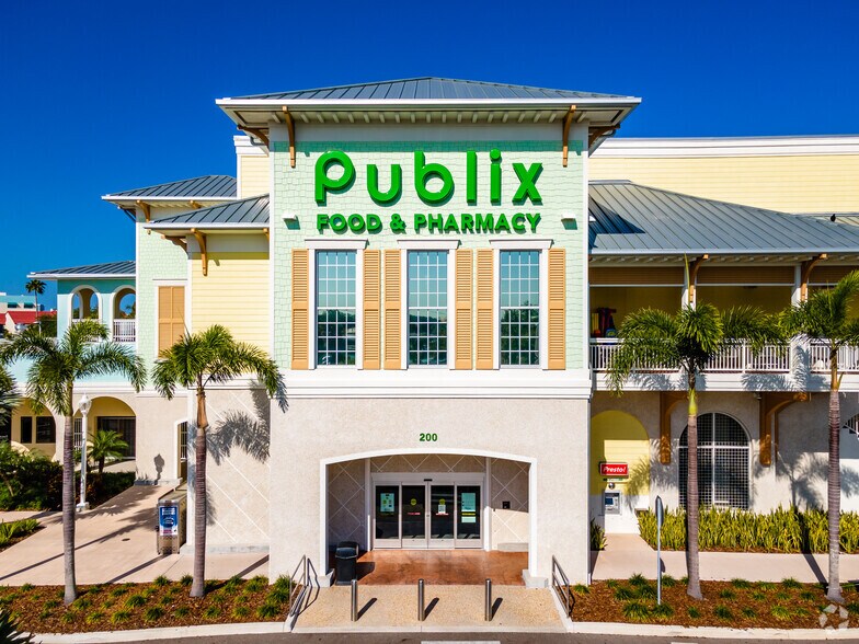 104-200 Island Way, Clearwater, FL à louer - Photo du bâtiment - Image 2 de 11