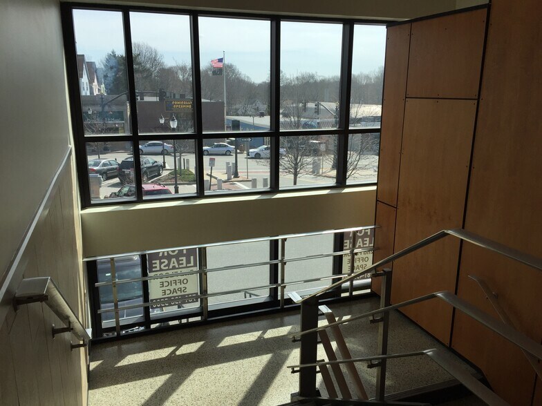 580 Main St, Reading, MA à louer - Photo intérieure - Image 3 de 11