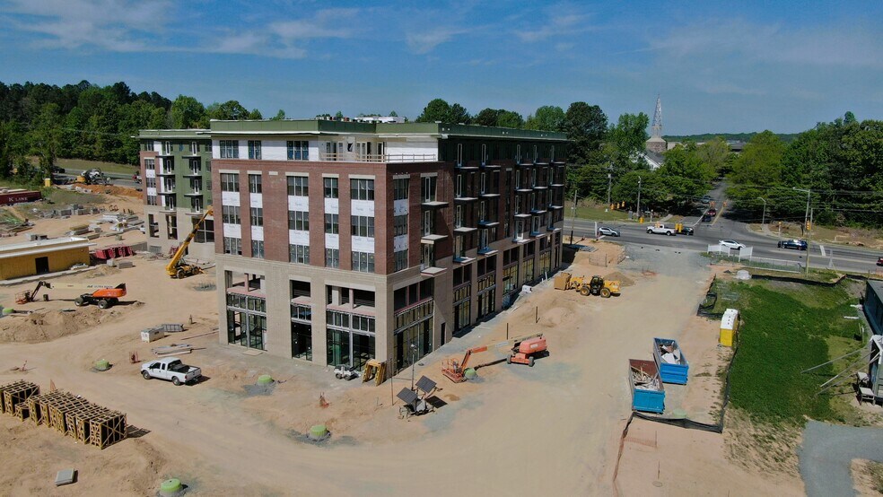 95 Market St, Chapel Hill, NC à louer - Photo du bâtiment - Image 3 de 5