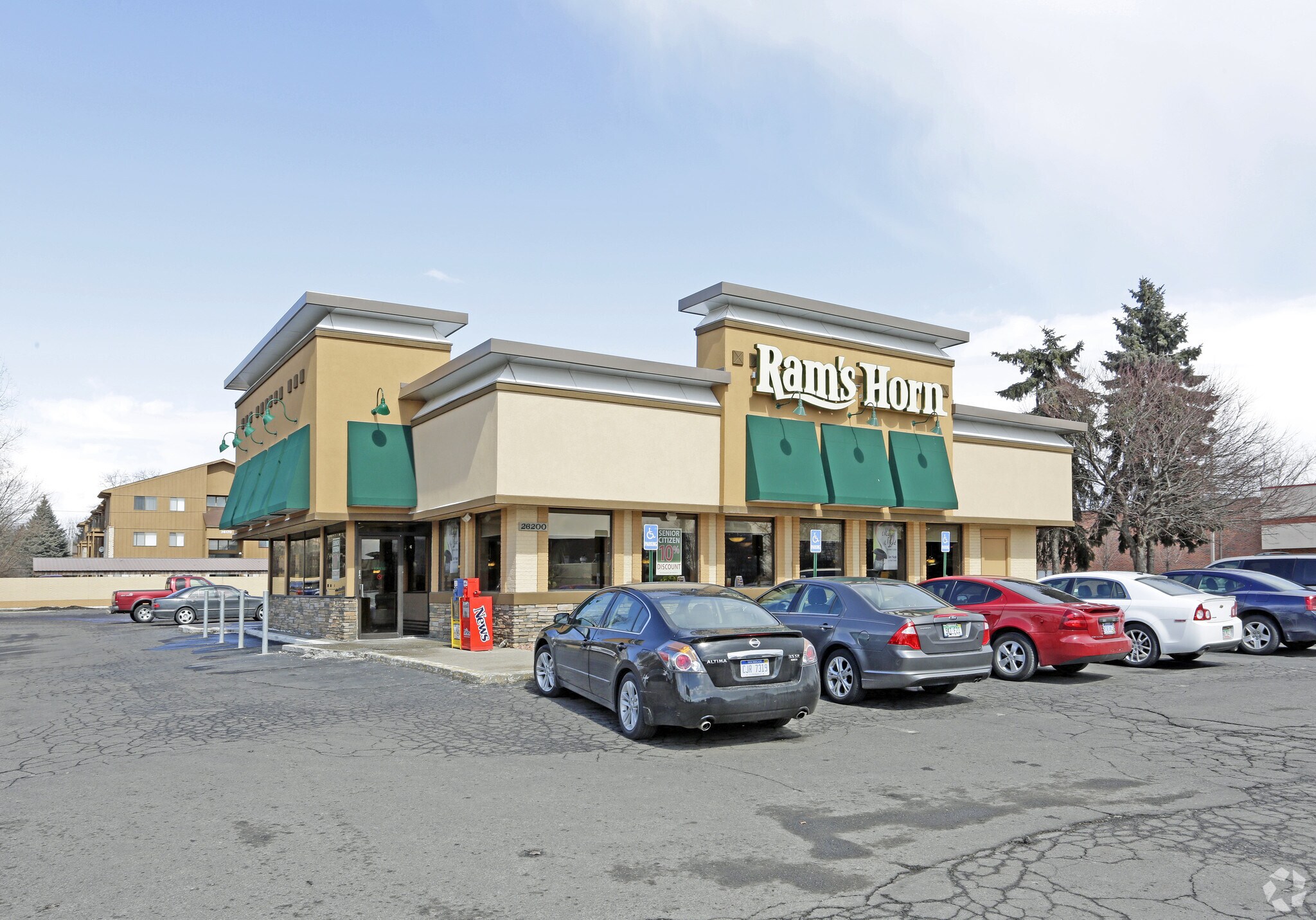 26200 W 12 Mile Rd, Southfield, MI à vendre Photo principale- Image 1 de 7