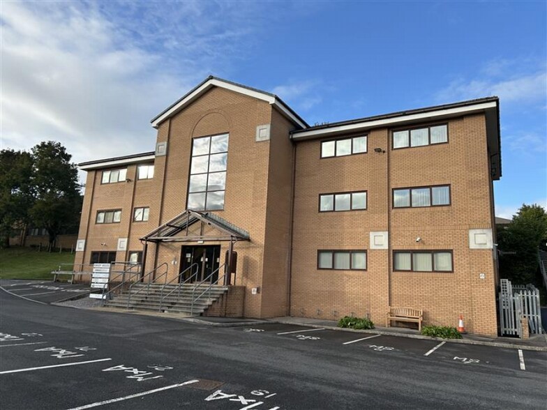 61 Longbridge Rd, Plymouth à louer - Photo du bâtiment - Image 1 de 5