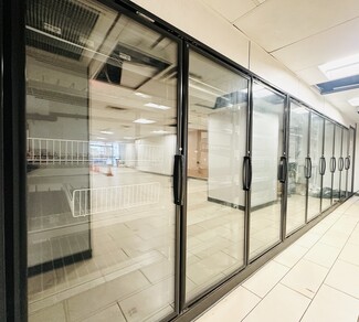 Plus de détails pour 1160-1162 First Ave, New York, NY - Commerce de détail à louer