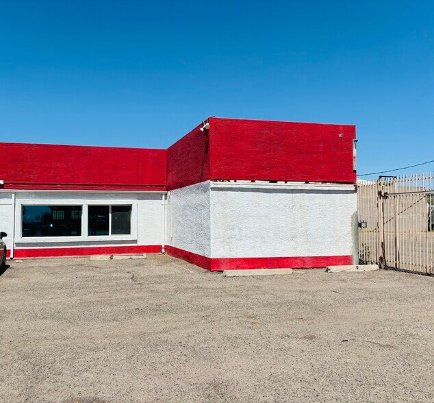 1552 E Main St, Mesa, AZ à louer - Photo du bâtiment - Image 3 de 8