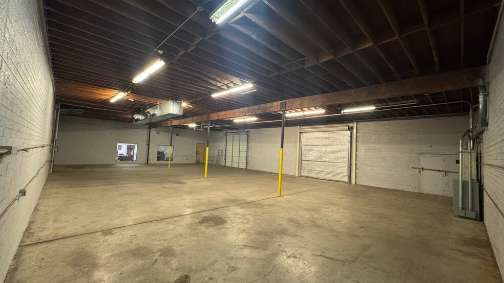 1706 E Curry Rd, Tempe, AZ for lease - Building Photo - Image 2 of 18