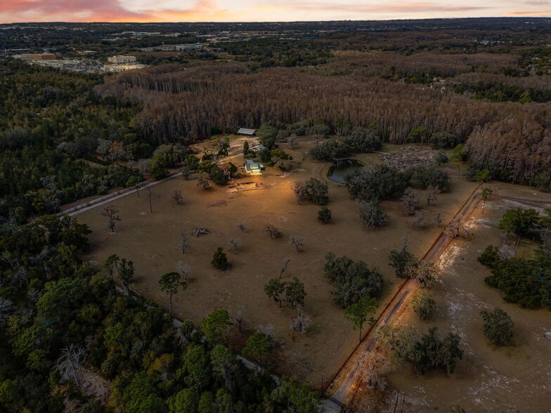 7230 Old Homestead Rd, New Port Richey, FL à vendre - Photo du bâtiment - Image 2 de 8