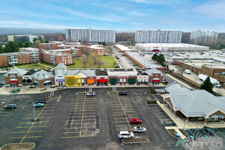 Som Center Rd, Mayfield Heights, OH for lease - Building Photo - Image 1 of 20