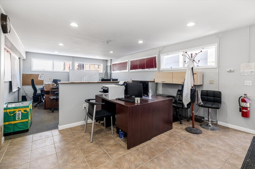 12 Orchard St, Teaneck, NJ à louer - Photo du bâtiment - Image 3 de 12