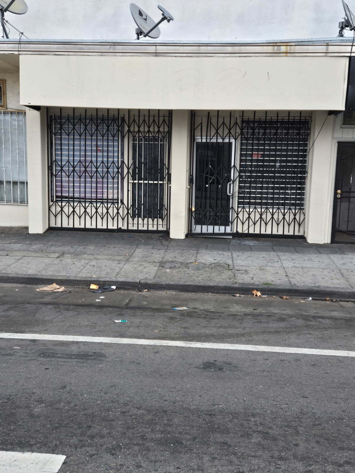 1604 International Blvd, Oakland, CA for lease Primary Photo- Image 1 of 2