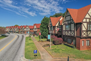 Avondale Estates Tudor Building - Loft