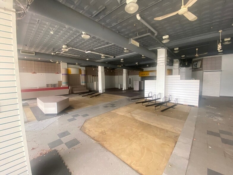 200 Wyoming Ave, Kingston, PA à louer - Photo du bâtiment - Image 2 de 9