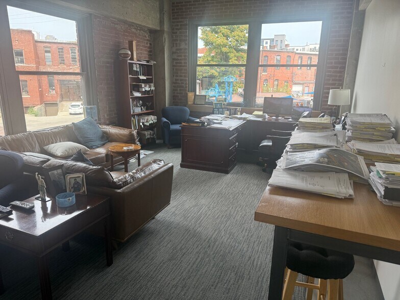 2100 Central St, Kansas City, MO à louer - Photo du bâtiment - Image 1 de 10