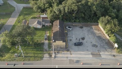 7930 Highway 6, Hitchcock, TX - Aerial map view