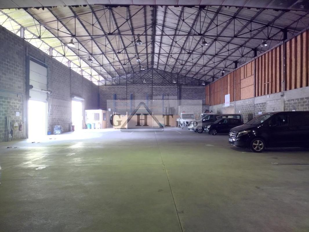 Industrial in Guibeville for lease Interior Photo- Image 1 of 9