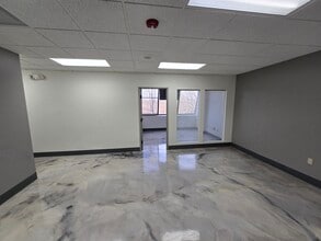 2323 Lake Club Dr, Columbus, OH for lease Interior Photo- Image 1 of 4