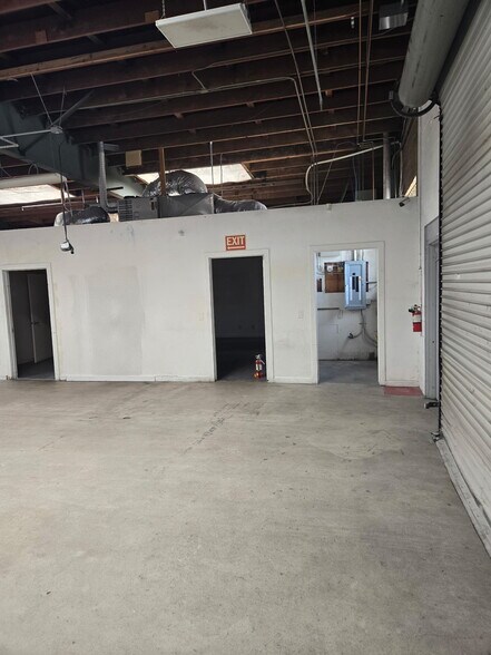 147 W 155th St, Gardena, CA à louer - Photo du bâtiment - Image 3 de 13
