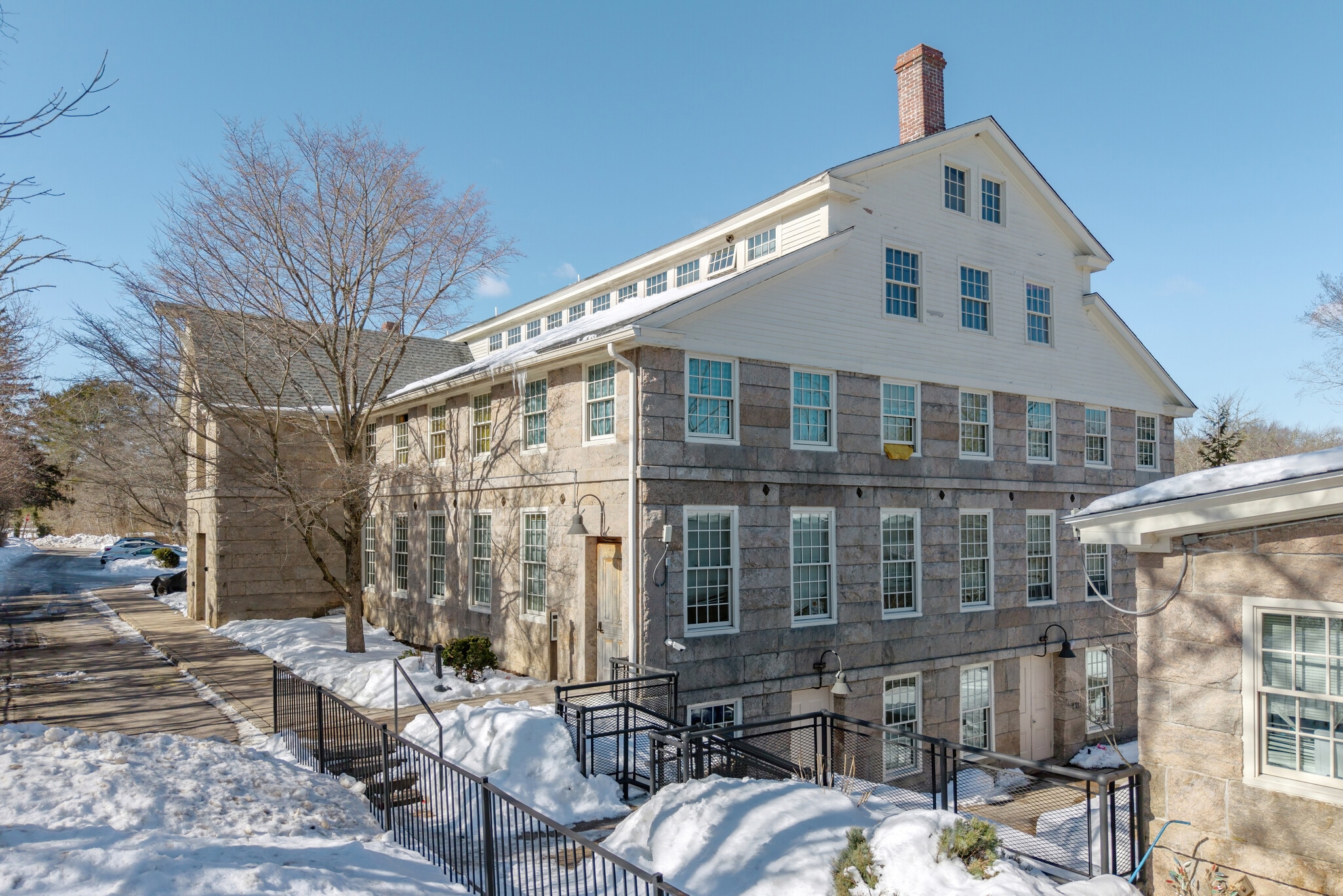 332 Canonchet Rd, Rockville, RI à vendre Photo principale- Image 1 de 18