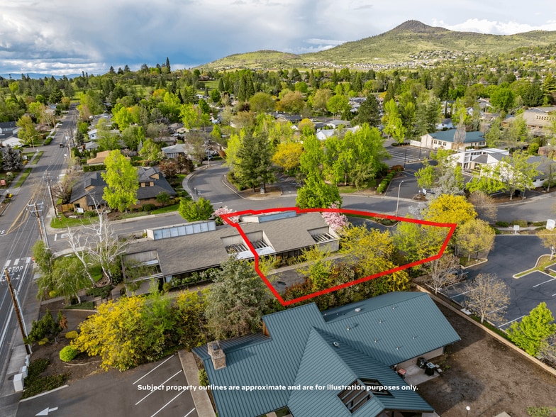 537 Murphy Rd, Medford, OR à louer - Photo du bâtiment - Image 3 de 49