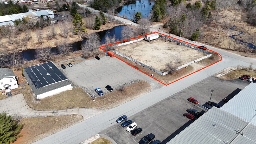 5 Priscilla Ln, Auburn, NH à louer - Photo du bâtiment - Image 3 de 11