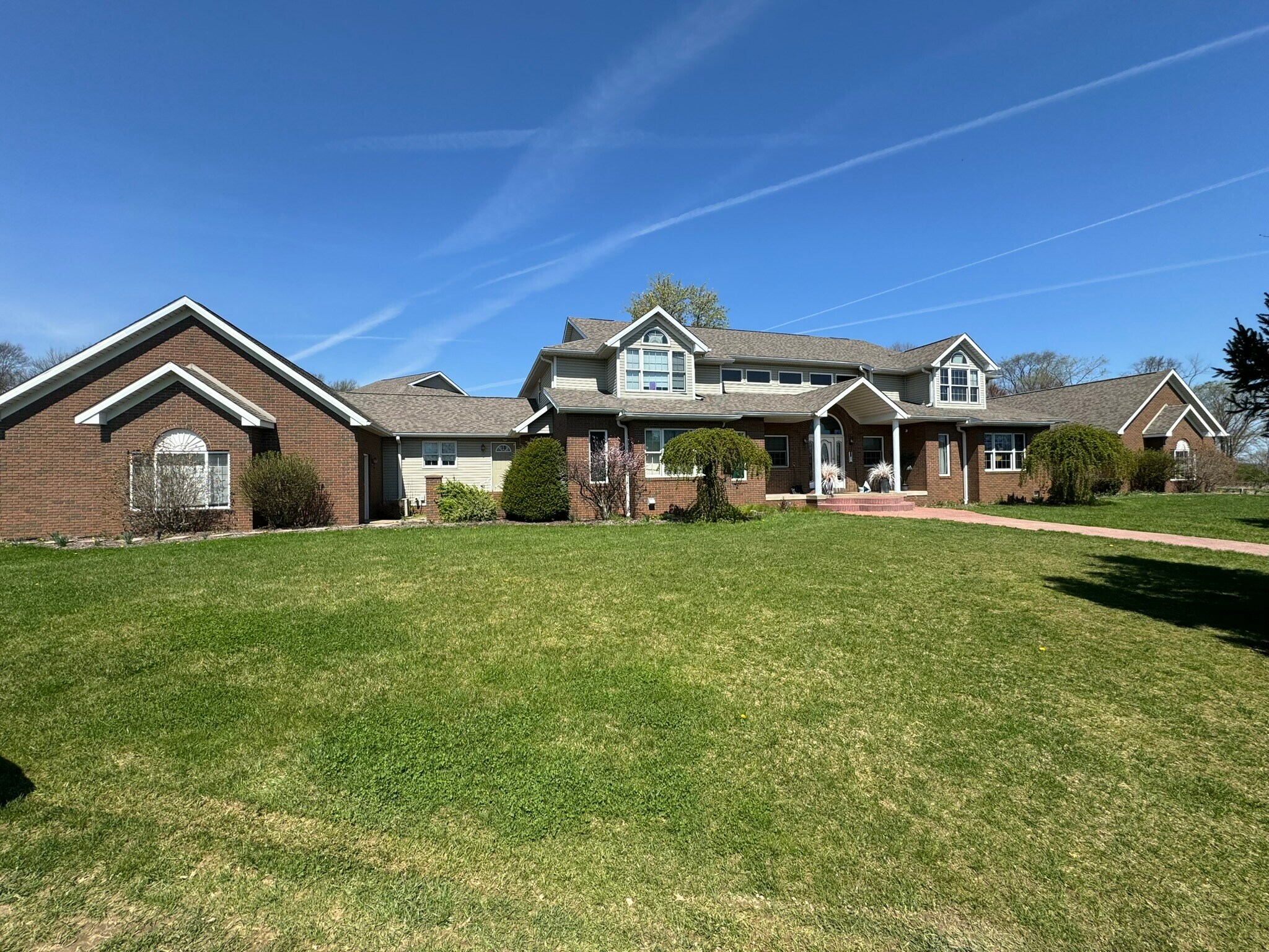 1173 Manchester Ave SW, North Lawrence, OH à vendre Photo du bâtiment- Image 1 de 46