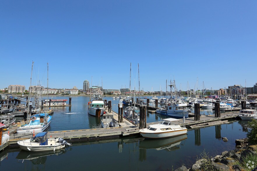 19 Dallas Rd, Victoria, BC for sale - Building Photo - Image 3 of 14