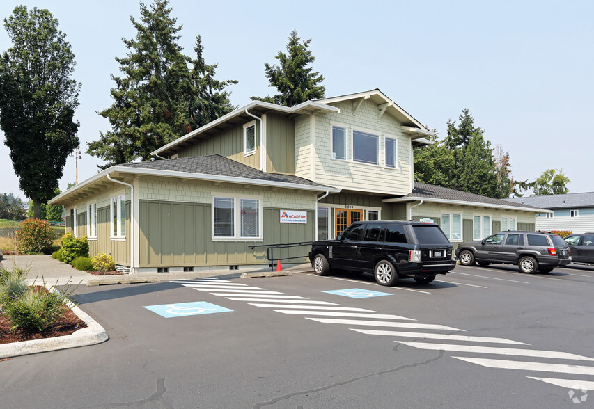 3014 Commercial Ave, Anacortes, WA for lease - Primary Photo - Image 1 of 4