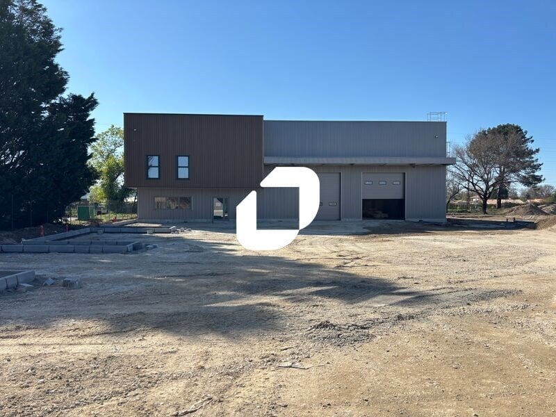 Flex in Blanquefort for lease Building Photo- Image 1 of 39