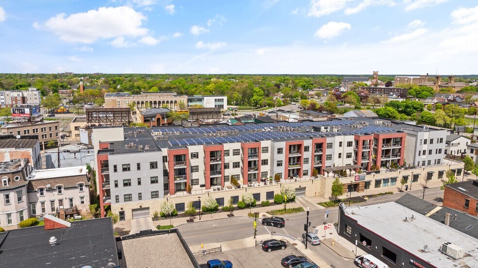 50 Charlotte St, Rochester, NY à vendre - Photo du bâtiment - Image 2 de 14