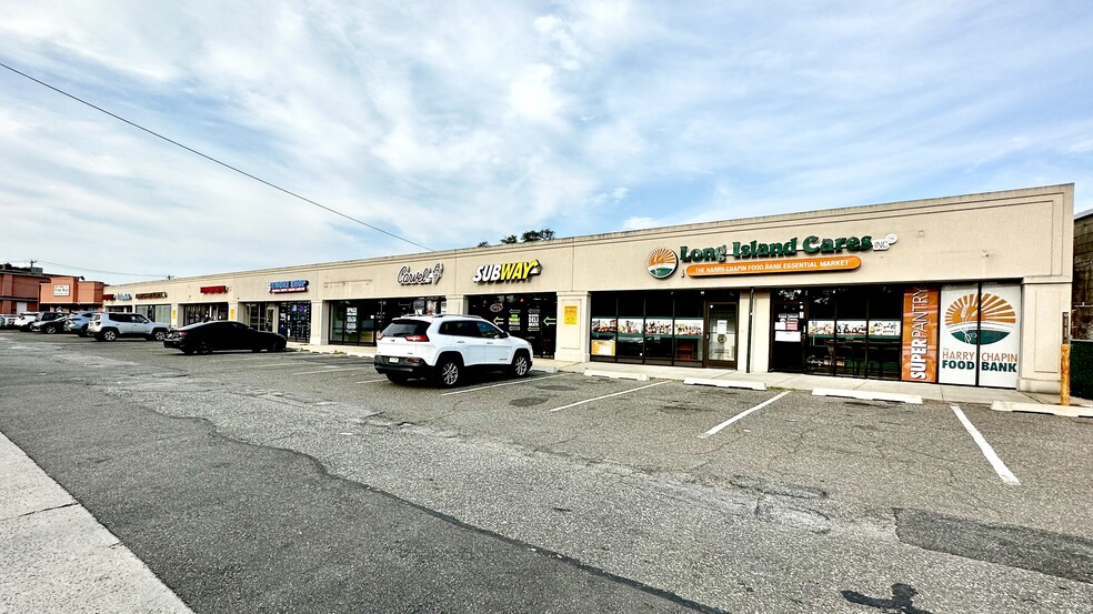 386-408 Wantagh Ave, Bethpage, NY for lease - Building Photo - Image 1 of 6