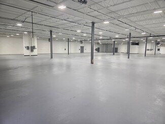 Plus de détails pour 200 Engineers Rd, Hauppauge, NY - Industriel à louer