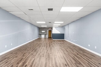 1209 Airport Rd, Destin, FL for lease Interior Photo- Image 2 of 9