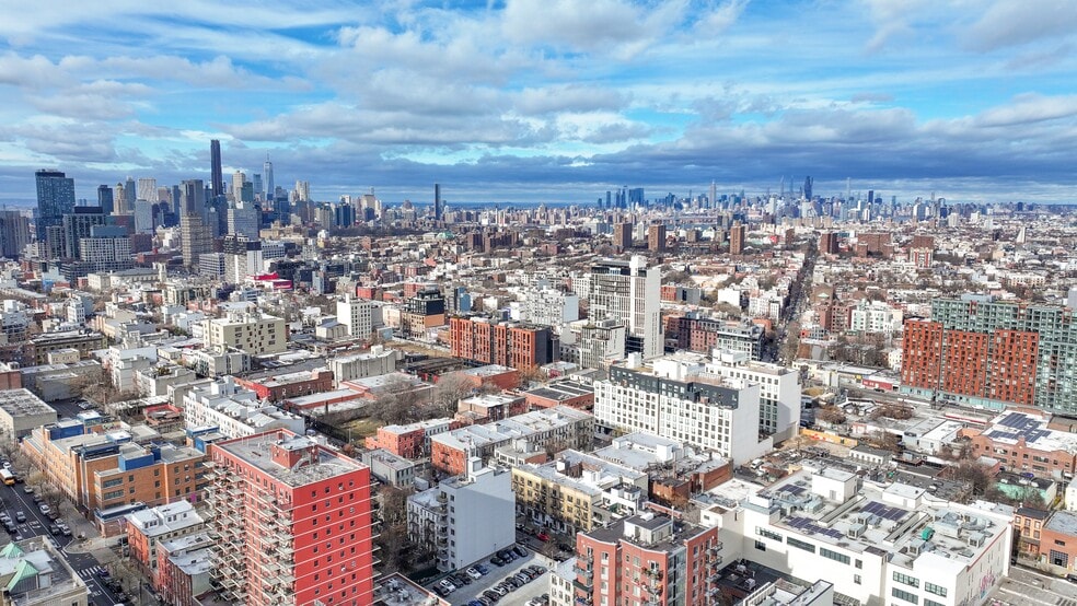 956 Dean St, Brooklyn, NY for lease - Neighborhood Photo - Image 3 of 4