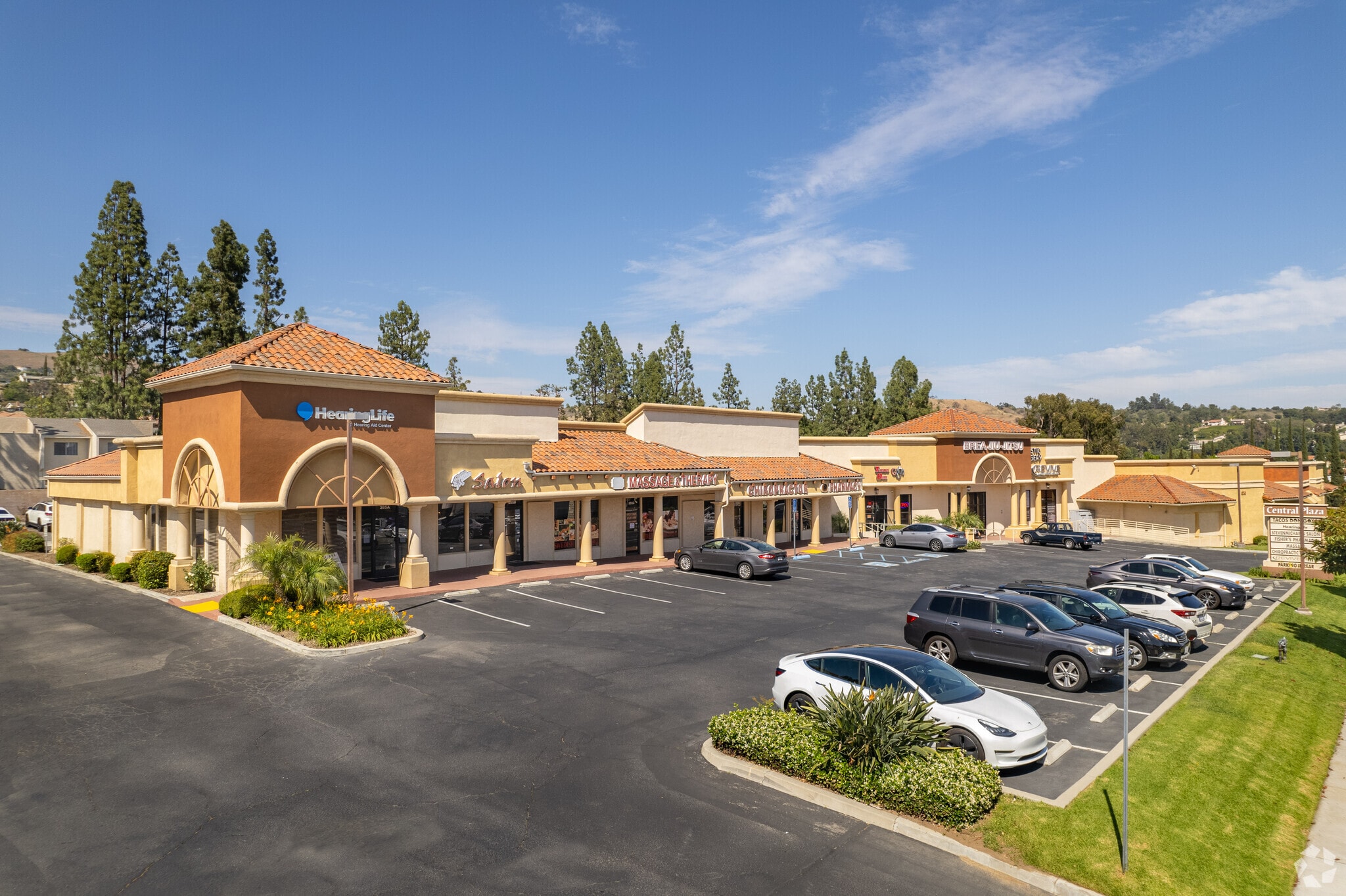 375-385 W Central Ave, Brea, CA for lease Primary Photo- Image 1 of 3