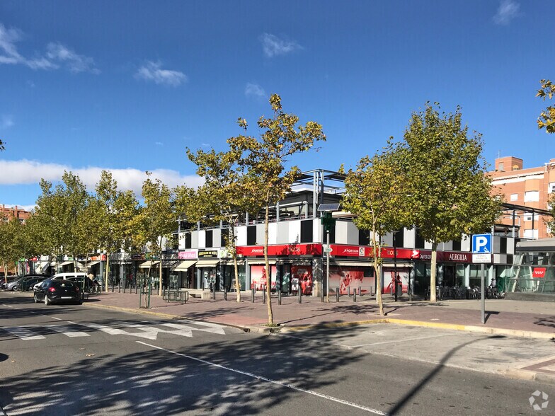 Calle de la Alegría, 4, Fuenlabrada, Madrid à louer - Photo du bâtiment - Image 2 de 2