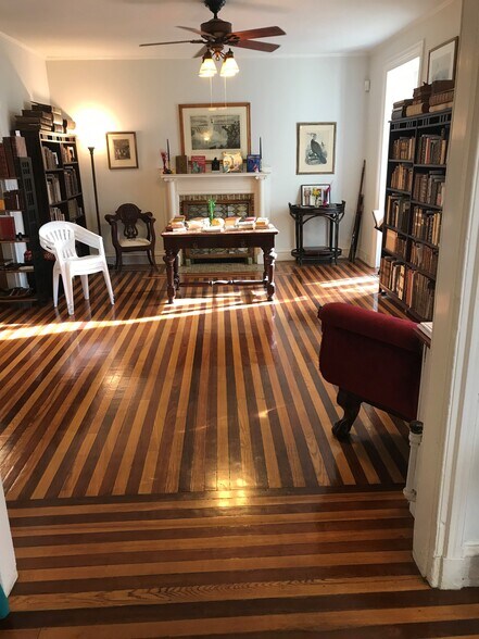 2275 Bridge St, Philadelphia, PA à vendre - Photo intérieure - Image 3 de 4