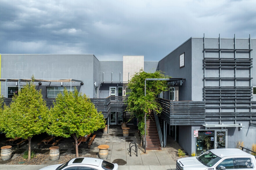 777 S Center St, Reno, NV for lease - Building Photo - Image 2 of 5