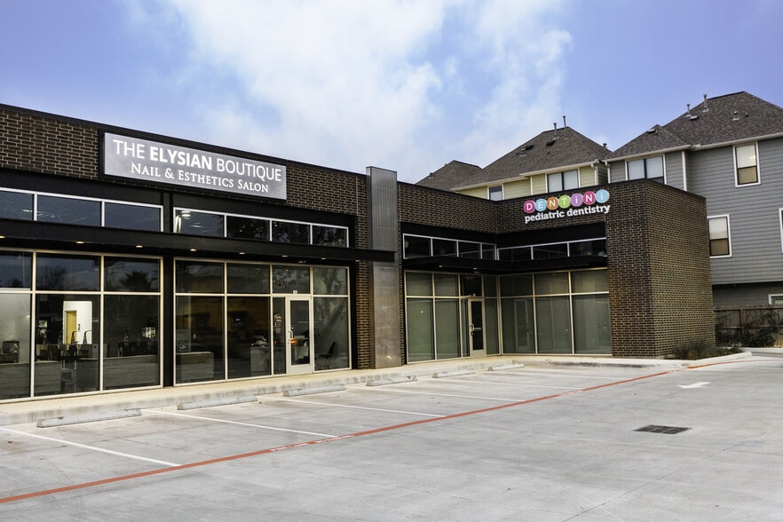 2723 Yale St, Houston, TX for lease - Building Photo - Image 1 of 23